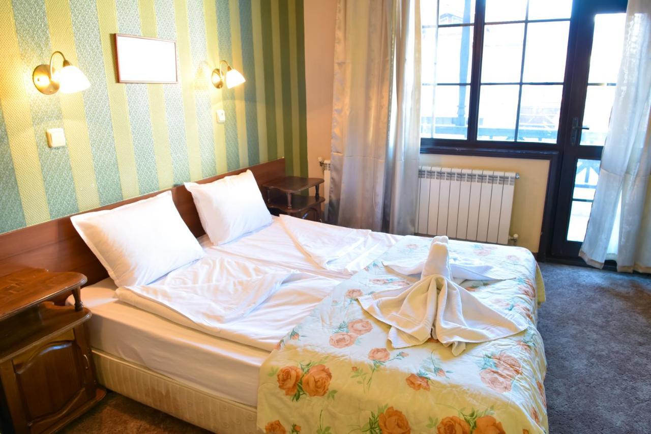 Hotel St. George Pobedonosets Banszko Kültér fotó